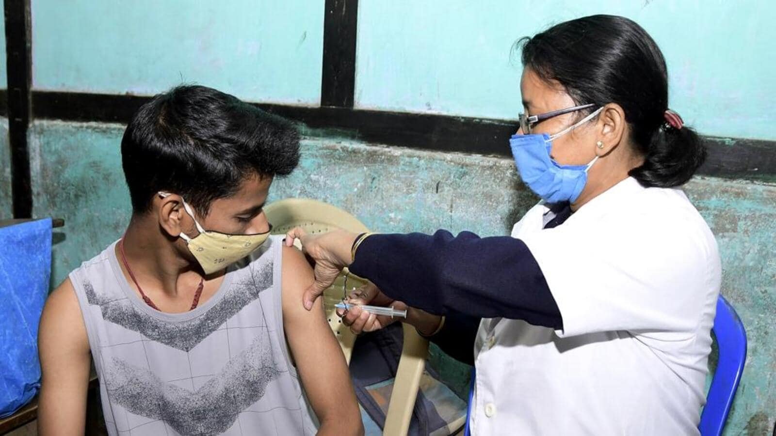 Supreme Court gives Centre 2 days to allay concerns on kids’ vaccination
