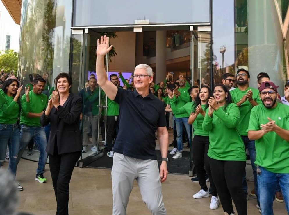 Apple Raju Raj Apple’s First Store In India ‘Largest’, Open