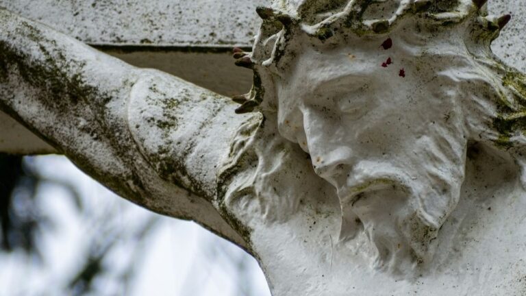 Exploring Good Friday Traditions in Polish Tradition: From Mourning to Superstitions