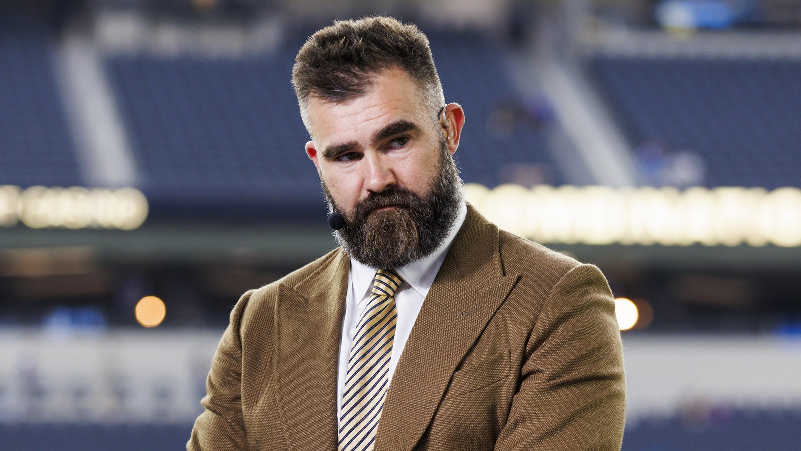BREAKING: A new chapter in history has been written — Eagles legend Jason Kelce has officially bought back his stake and become a CO-OWNER of the team where his name is etched in blood, sweat, and endless applause. From an icon on the field to a shaper of the future, he returned not to play, but to lead the team with the heart of a warrior who has never left the field. A reunion that left the entire city in awe. vannguyen