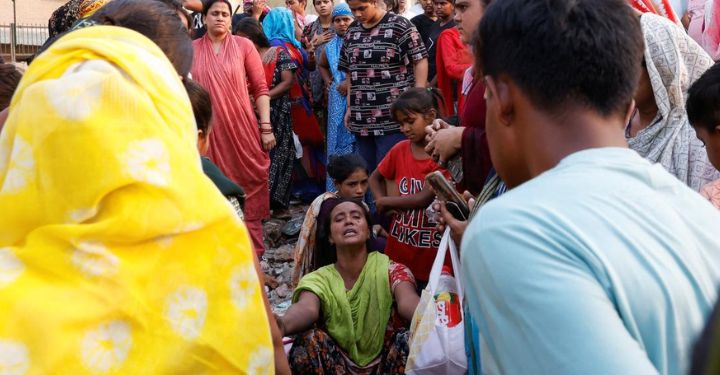Delhi CM Rekha Gupta Expresses Grief Over Rohini Jhuggi Tragedy, Assures Government Assistance