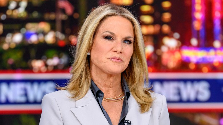 Martha MacCallum covering the 2024 primary in the Fox News Channel studio