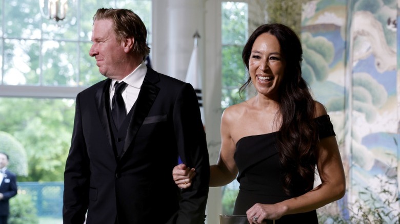 Chip Gaines and Joanna Gaines arrive for a White House state dinner in Washington, DC (2023)