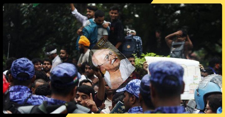 India’s Cockroach Movement Supporters Gather to Attempt March to Parliament