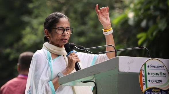 Kolkata Police Book Mamata Banerjee, TMC Student Wing Organisers Over Alleged HC Order Violations