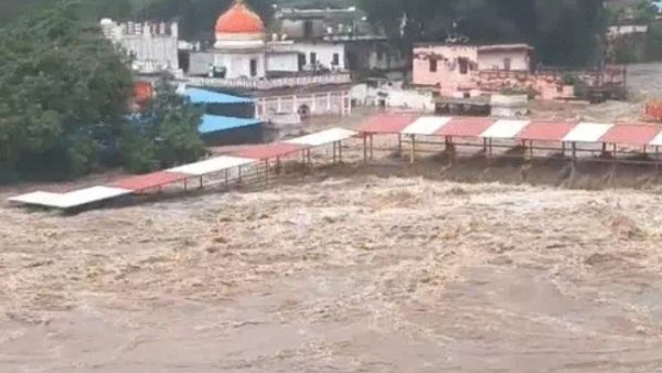 Mandakini River Swells, Ramghat Submerged, Tulsidas Cave and Historic Temples Affected