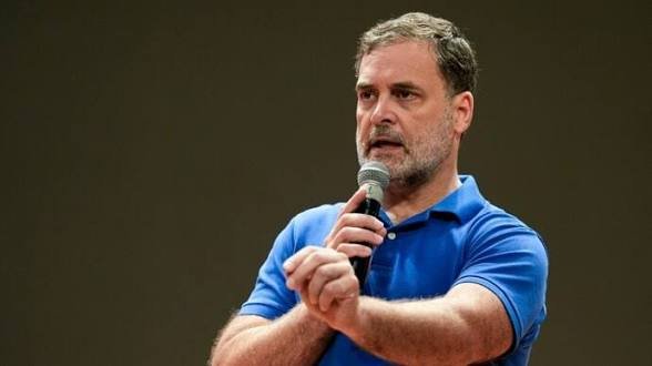 Maharashtra Student Protest: Rahul Gandhi Backs Students, Targets BJP Governments Over Paper Leaks and Recruitment Delays