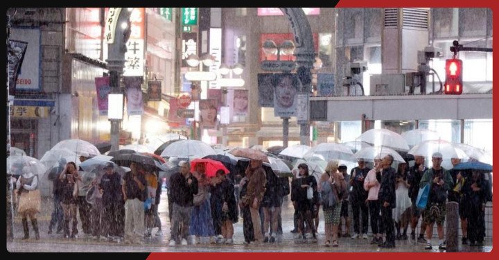More Than 1.9 Million Urged to Evacuate as Powerful Typhoon Dujuan Hits Japan